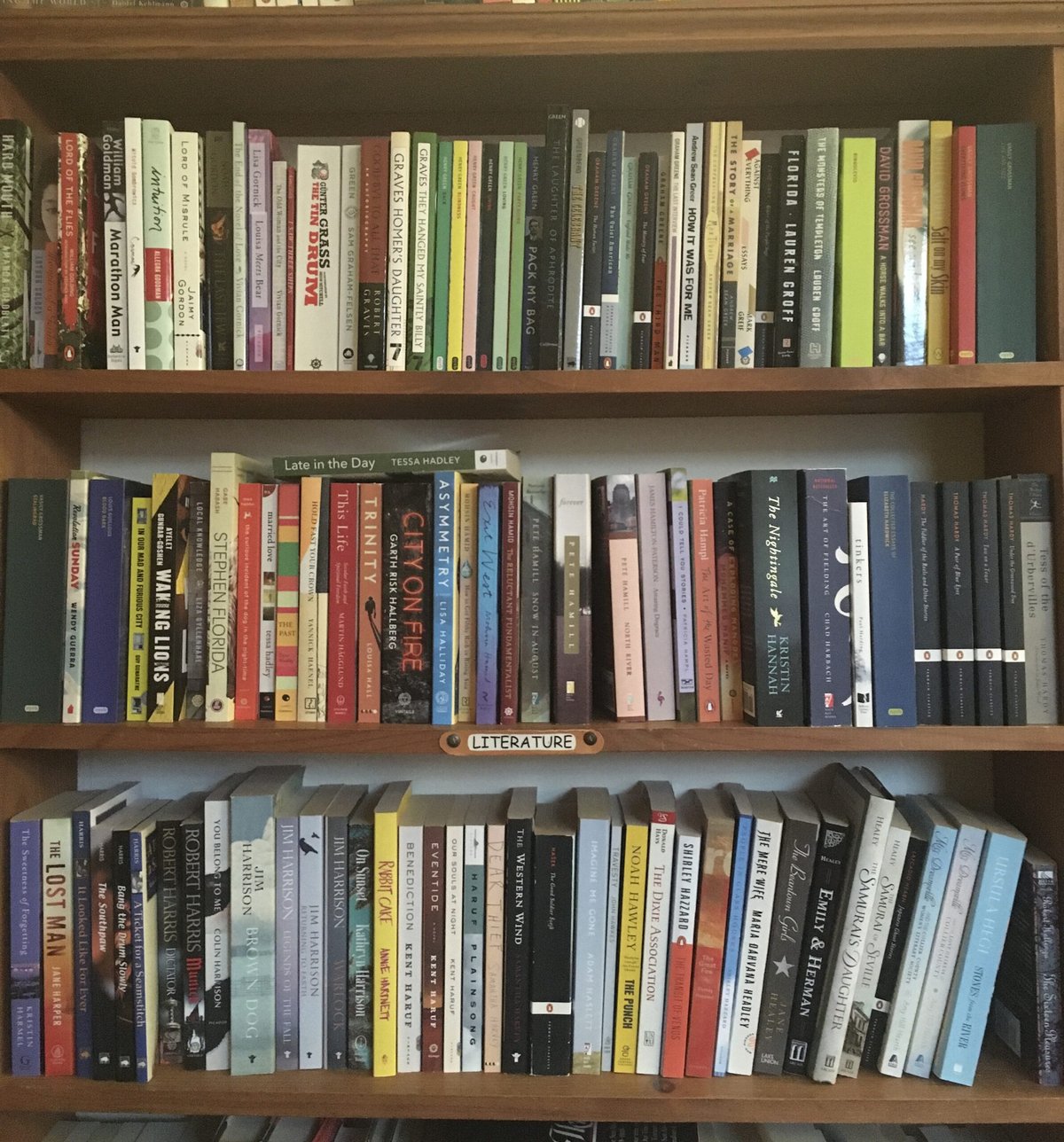 Books Explaining Dreams: Understand Your Subconscious Mind Through Literature